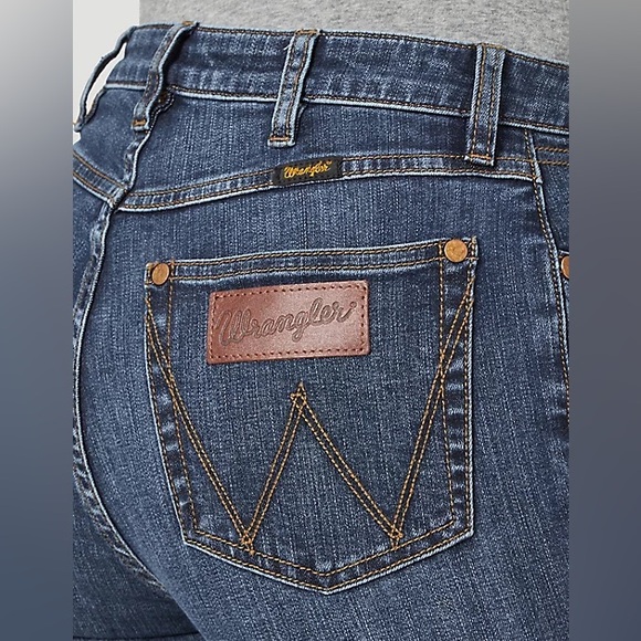 WOMEN'S WRANGLER RETRO® HIGH RISE SKINNY JEAN - Picture 1 of 8